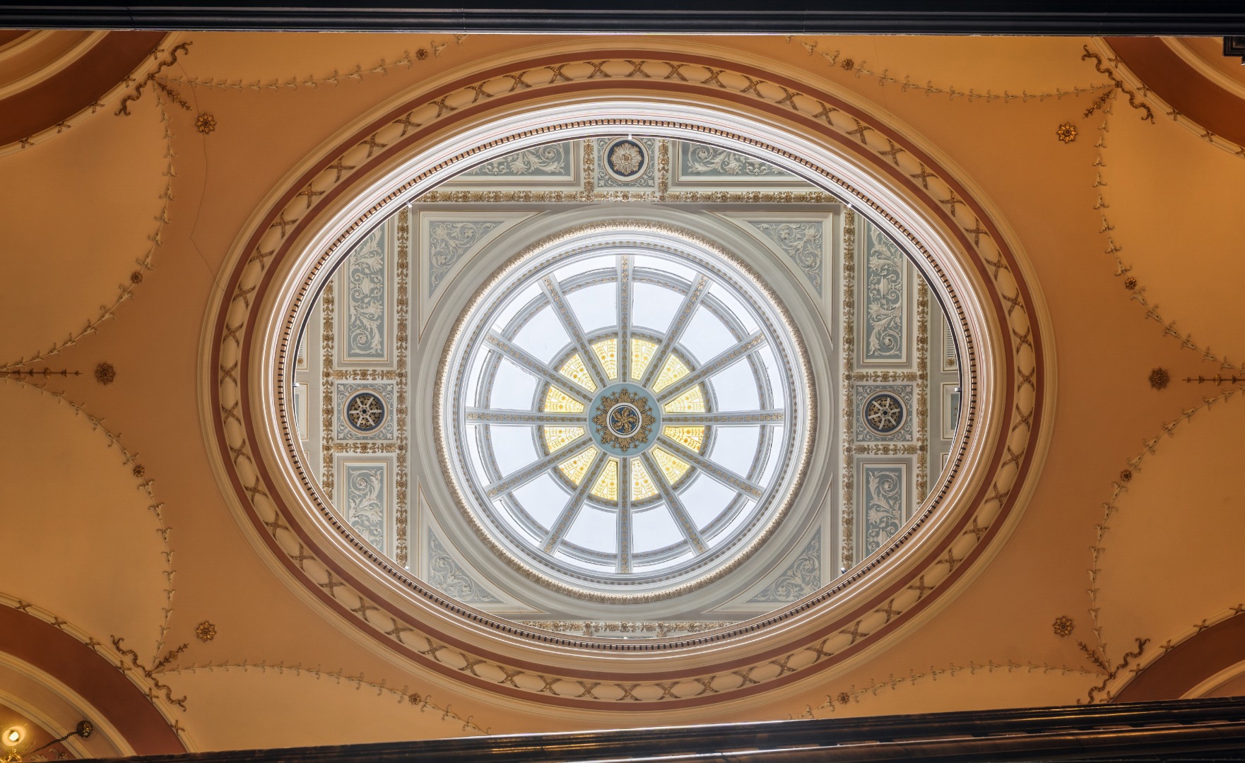 Glasgow City Chambers Skylight User Colin Wikimedia Commons